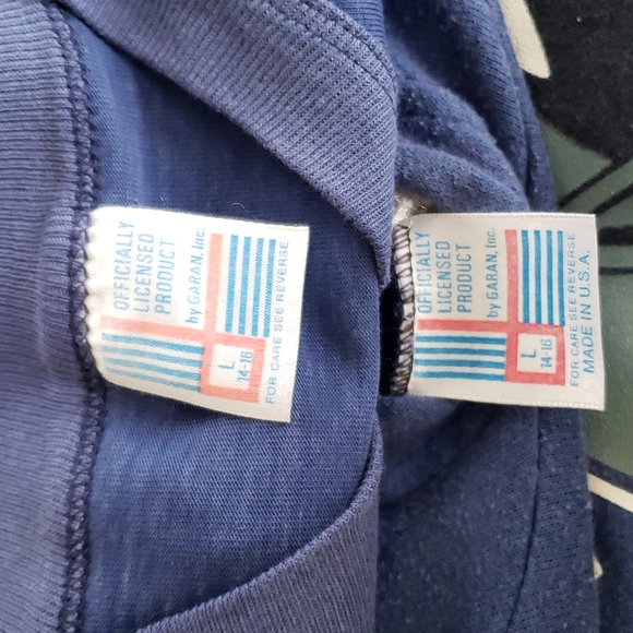 Set of two vintage 80s youth size Dallas Cowboys shirts - Picture 14 of 15